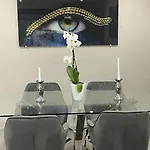 Lägenhet Moderne In Waldrandlage Mit Einem Hauch Von Luxus *