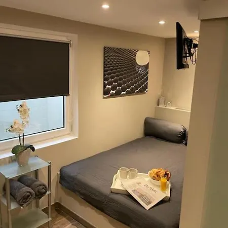 شقة Moderne In Waldrandlage Mit Einem Hauch Von Luxus Burgthann