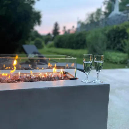 Moderne In Waldrandlage Mit Einem Hauch Von Luxus Apartman Burgthann